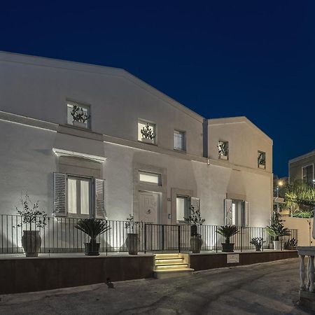 Casa Vacanze "Oceano Mare" Pozzallo Exteriör bild