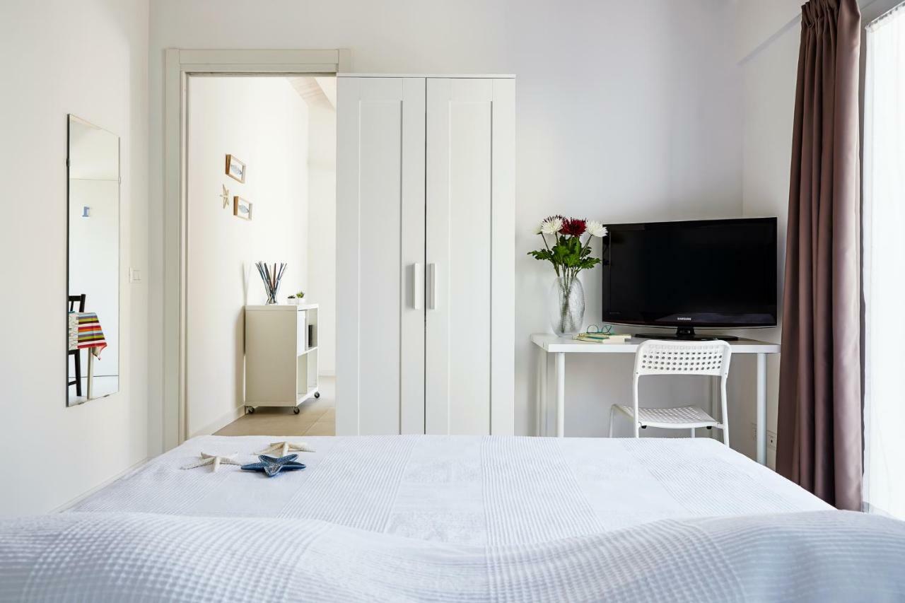 Casa Vacanze "Oceano Mare" Pozzallo Exteriör bild